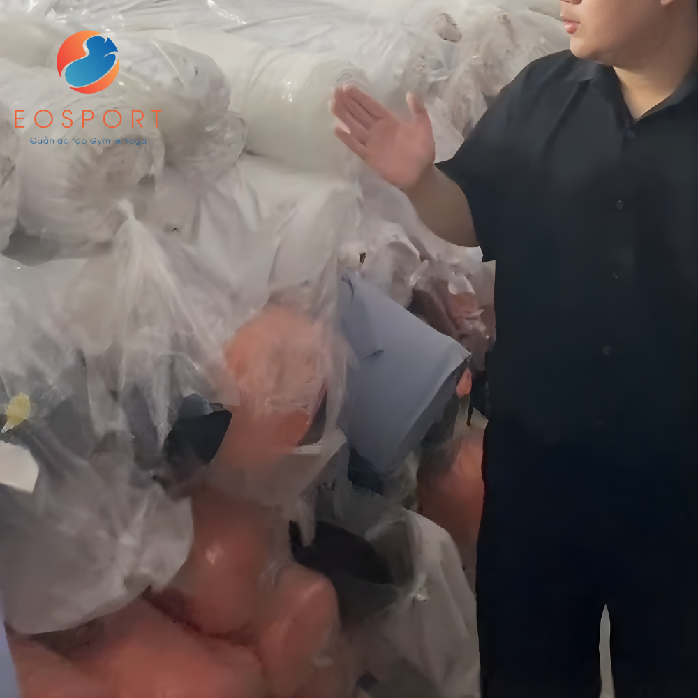 Lô vải nhập khẩu vừa về tới xướng