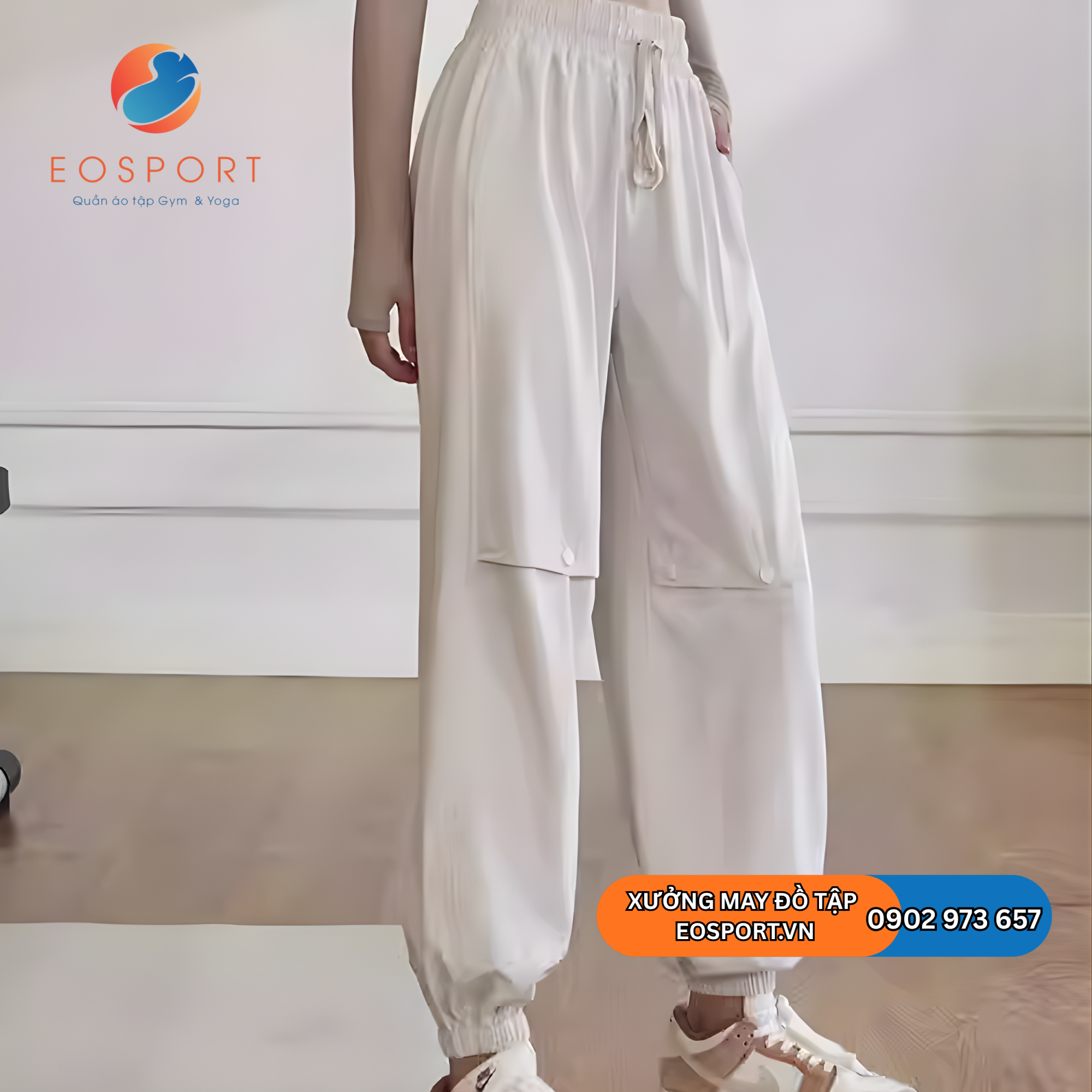 Mặt trước Quần Jogger Thể Thao Nữ Túi Khóa Co Giãn 4 Chiều