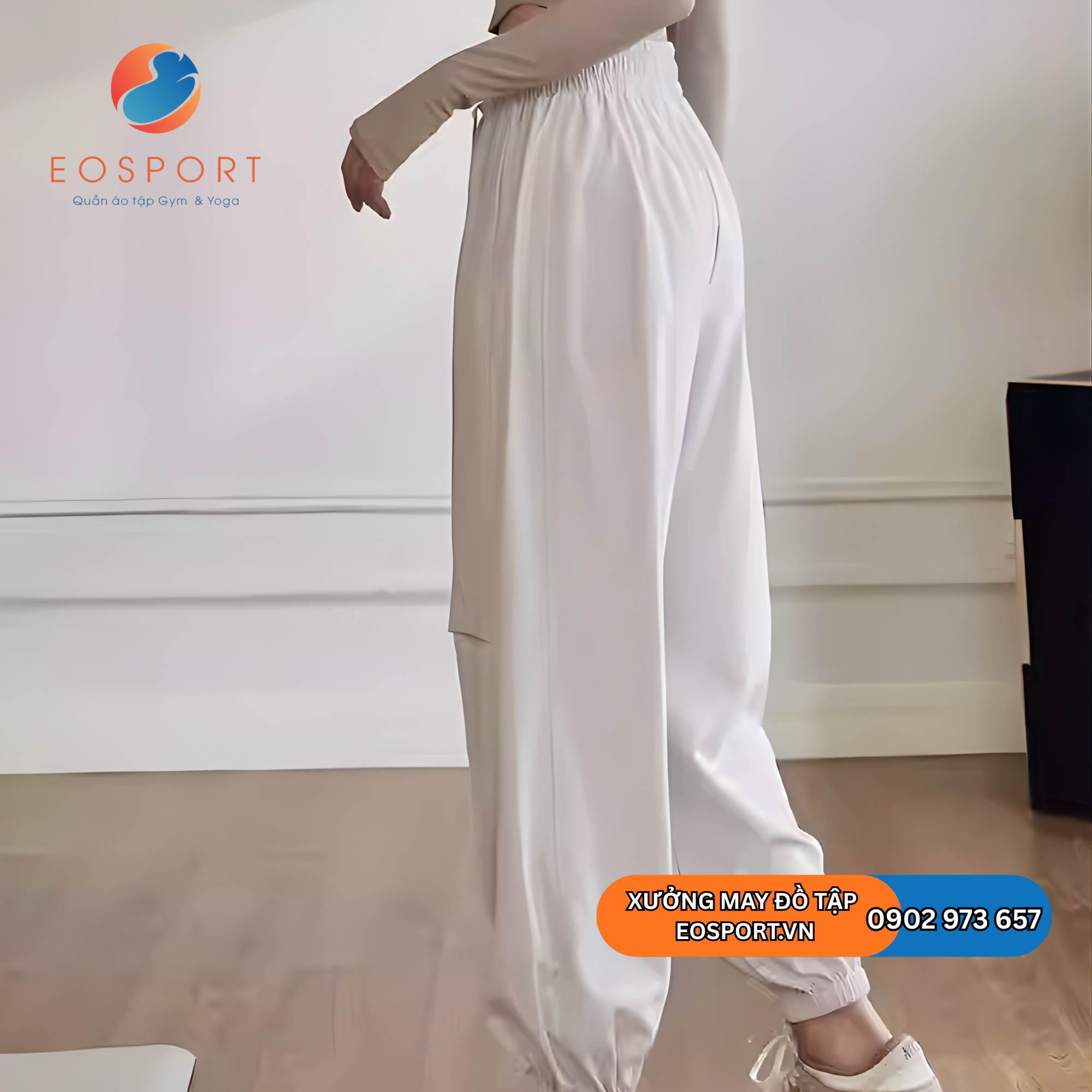 Mặt Sau Quần Jogger Thể Thao Nữ Túi Khóa Co Giãn 4 Chiều